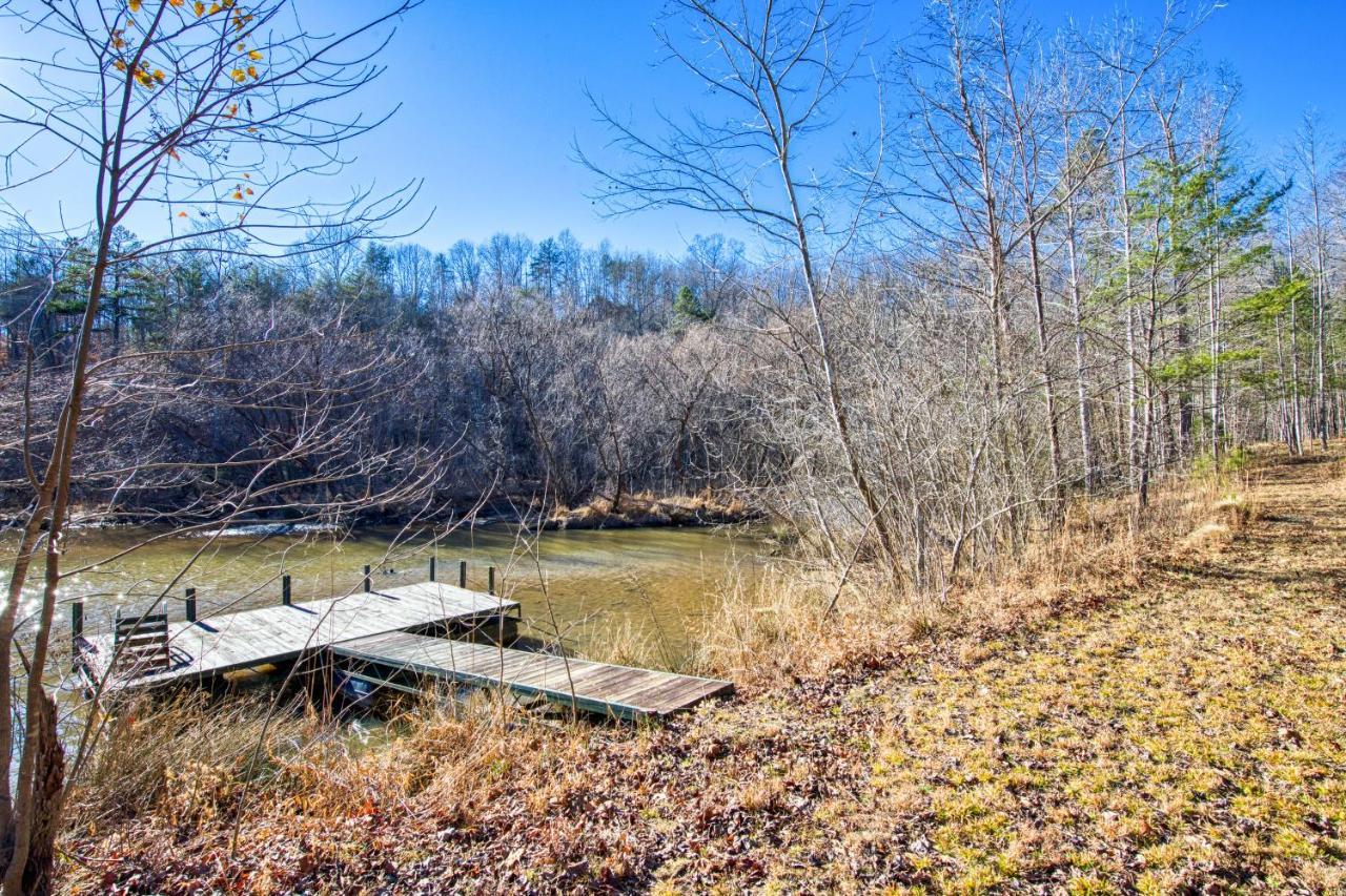 Secluded Lake House Villa Mill Spring Kültér fotó